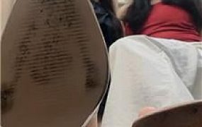 【月亮姐姐】双s调教-钻胯深喉踩踏臀部窒息灯 JS240823-4