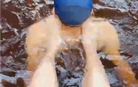 【空瞳】户外泳池温泉踩家奴【下】 JS240903-11