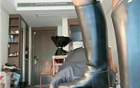 【爱丽丝】强制闻靴子/骑马转胯/黑丝脚踩虐/掐乳