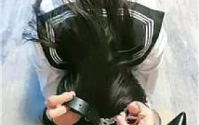 【喵酱紫】口球塞嘴/自己抽耳光/肉丝脚踩虐/滴蜡