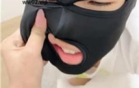 【莉宝儿】抽耳光/裸足蹂躏踩/喂口水/白袜塞嘴/坐脸窒息