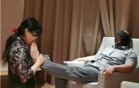 【皮皮】你们的女神是我的贱奴-情侣奴-奴下奴【下】