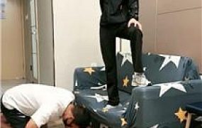 【美娜格格】拽头发揪耳朵/运动鞋白袜踩踏/骑脖脚插嘴