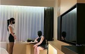 【小雅老师】揪耳朵/sp/黑丝高跟踩虐/喂圣水