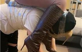 【王妃】强制闻臭鞋/骑马狗爬驯化/赏赐圣水 bf45093