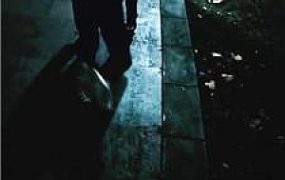 【拽拽】户外深夜公开溜贱奴 JS241011-8