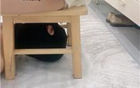 【萝莉糖糖】帆布鞋白丝踩踏/掐乳/闻舔棉袜/骑马狗爬【双视角版】bf45993