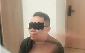 【上海学生主】磕头抽耳光求虐 JS241016-4