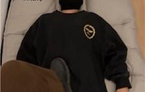 【濛s】全体重踩踏/舔闻白袜【完整版】 JS241023-10