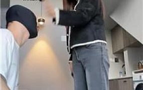 【狗哥】素人小姐姐-小白鞋白袜玩奴 bf46167