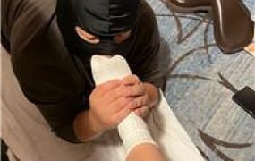 【子熙大人】贱狗脚下陪主人直播 JS241102-19