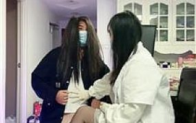 【桃子老师】剧情-护士治疗骚狗 JS241102-5