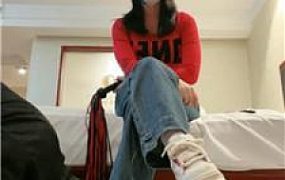 【漫音】逛街后脏鞋原味白袜气味辱 bf46429