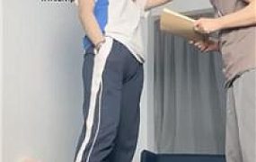 【雯雯】学生服诱惑-帆布鞋玩虐班主任 bf46417