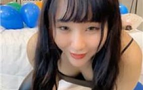 【乔S】姐妹花S-高跟踩爆气球/骑狗背玩虐/闻舔内裤/喂口水 bf46375