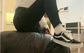 【绯闻王妃】板鞋白袜气味羞辱/鞭打耳光狠抽/高跟踩 JS241028-14