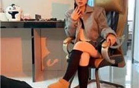 【橘络女神】雪地靴踩踏/鞭打/揪耳朵/吃烟灰 bf46298