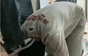 【海绵大大】AJ踢裆踩踏/揪耳朵/脏鞋喂酸奶/脚插嘴 bf46265