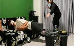 【辣姐】袜子塞嘴重度强制鞭打 JS241025-10