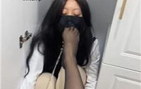 【小公主lios】JK母畜-囚禁衣柜/短靴黑丝踩/犬化狗爬 bf49979