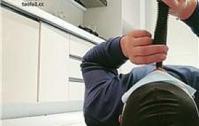 【鱼主】圣水嘴洗丝袜/舔脏鞋底/脚下喂食 JS241113-12