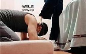 【美柠】脏小白鞋踩踏/揪耳朵/玉足狂舔 bf49934