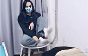 【上海汤圆】拖鞋抽耳光/脏臭白袜踩虐 JS241112-57