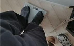 【文文文】主人不在家偷偷闻鞋袜 JS241110-27