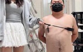 【米奇妙妙屋】小白鞋白袜虐-掐乳/重度鞭打抽耳光 bf46710