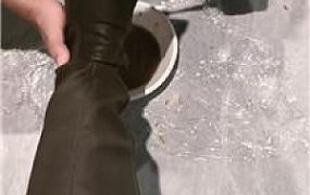 【芮兮】贱狗甘愿为主人刷鞋爱吃刷鞋水 JS241106-9