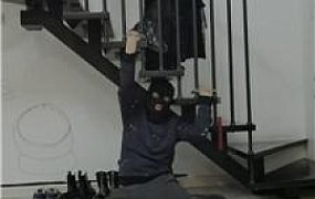 【乔伊】双S-吊绑绿帽奴高跟+小白鞋踩/鞭打喂口水/闻鞋【三视角】bf46634