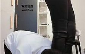 【梦中女王】骑马鞭打/清理脏鞋玉足 bf46618