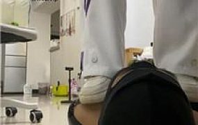 【艾黎】掐脖窒息/小白鞋棉袜踩虐/脚插嘴 bf47107