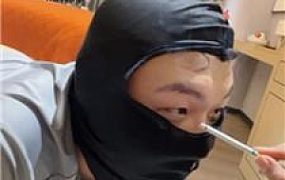 【萱萱子】吃烟灰/舔脏运动鞋/鞭打sp bf47016