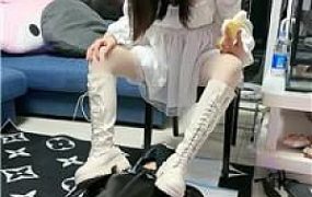 【桃子老师】脏长靴踩虐舔/强制重口喂食 bf47202