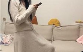 【埋汰】舞蹈老师玉足踩贱奴 bf47176