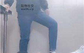 【奇了怪了】牛仔裤S坐脸窒息-运动鞋白袜气味辱 JS241124-19