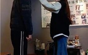 【猴歌】尝试开发女神原味白袜虐 bf47374