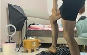 【苏晴】骑狗背/黑丝美腿踩虐/短裙坐脸窒息 bf47469