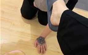 【紫琳】踩踏蛋糕喂食-给狗过不一样的生日 JS241126-12