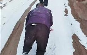 【西北傻子】素人S-户外冰天雪地凌虐 bf47440