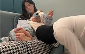 【子熙大人】跪舔原味白袜脚玉足 JS241124-41