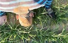 【辣姐】犬化爱好者!户外-骑马/长靴碾压踩/泥巴窒息 bf47553