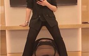 【丹祖宗】白领S-母畜-高跟美腿胯下辱/吃烟灰 bf47540