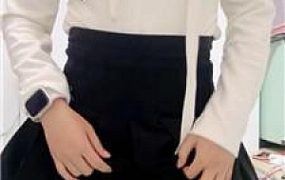 【栀子女王】坐脸窒息/肉丝脚踩踏 JS241127-29