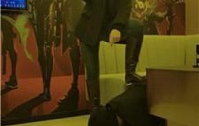 【乔伊】KTV-皮靴踩狗-碾压狗爪/滴蜡/吃烟灰强制闻白袜【双视角】bf47486