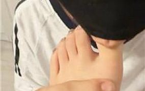 【Qi7】纹身御姐S-吮吸脚趾/牛仔裤坐脸窒息 JS241201-10