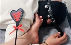 【恩恩女神】舔酸奶玉足/赏赐狗舌舔圣水 JS241130-6