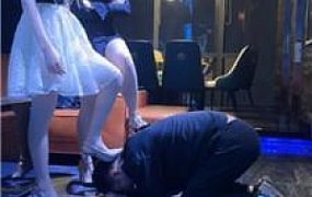 【偏不】KTV-双S-轮流抽耳光踢裆/【双视角版】 bf47574