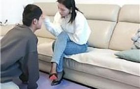 【紫烟】抽耳光舔脏鞋底/虐乳高跟踩/赏赐圣水 bf47851